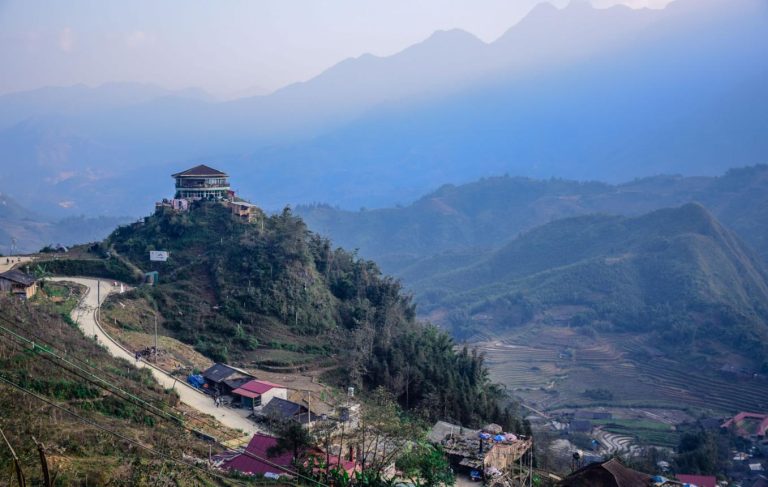 Sapa 3 Days 2 Nights Tour from Hanoi – Hotel Stay & Village Trekking