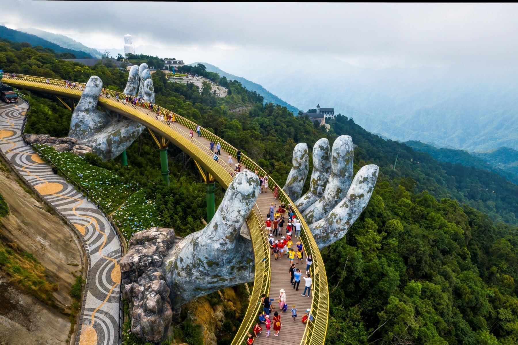 Ba Na Hills & Golden Bridge Day Tour